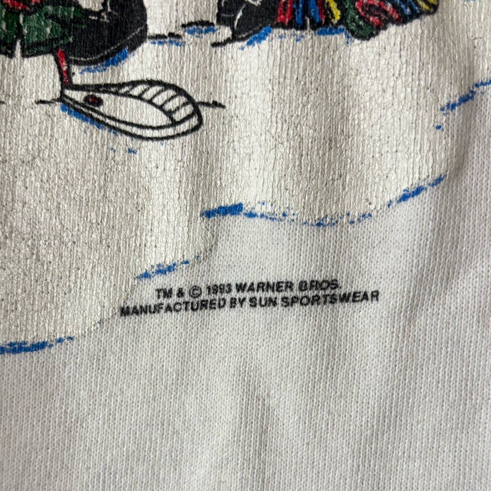 Looney Tunes Vintage 1993 Sweatshirt Winter Scene XL - Picture 3 of 5